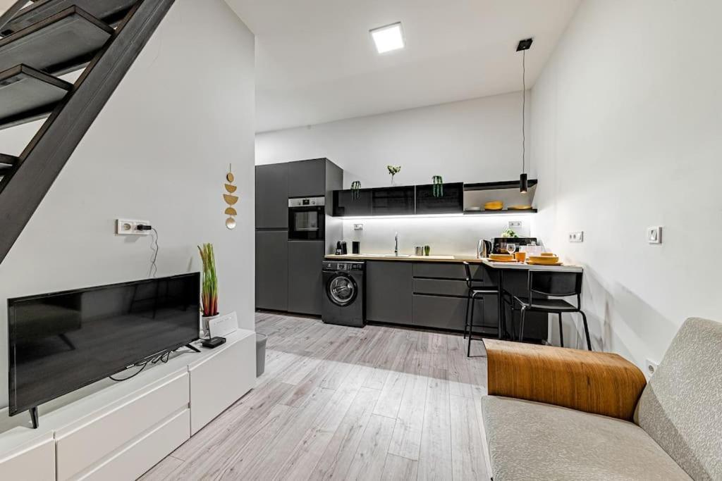 Апартаменты Chic Loft Bp: Industrial Gem Будапешт Экстерьер фото